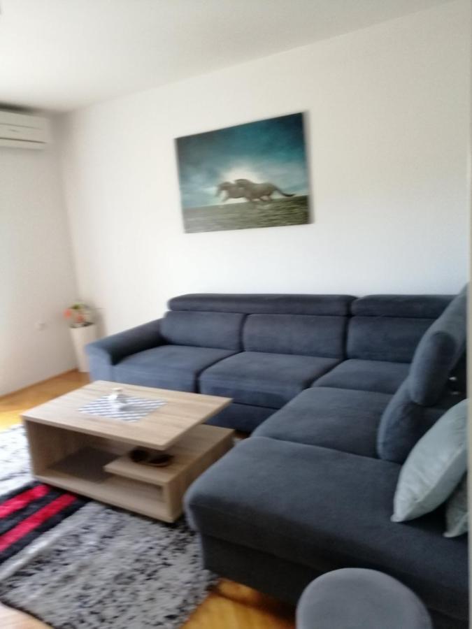 Tamy Apartamento Pula Exterior foto